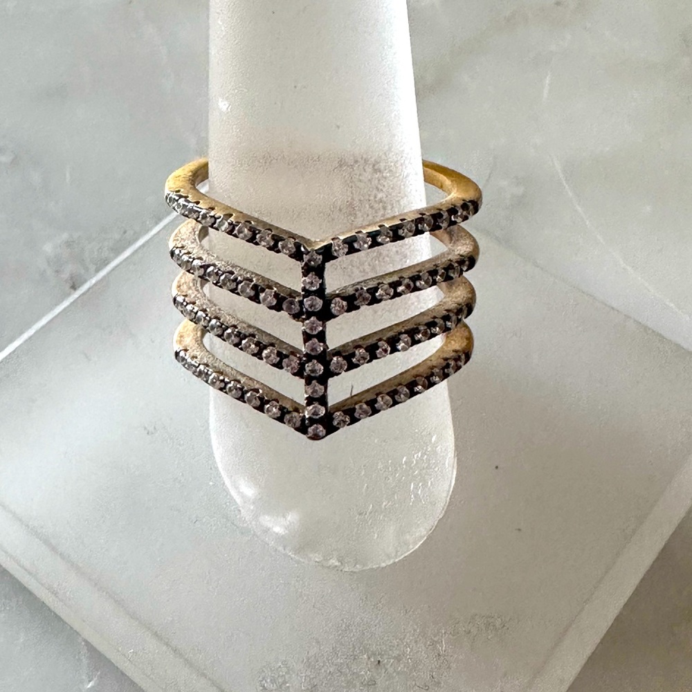 Frida Rothman ring size 8